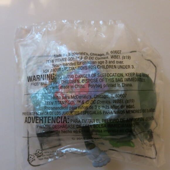 McDonalds DC Comics *NEW in PACKAGE* Teen Titans Go Beast Boy #7 Collectible - Picture 2 of 2